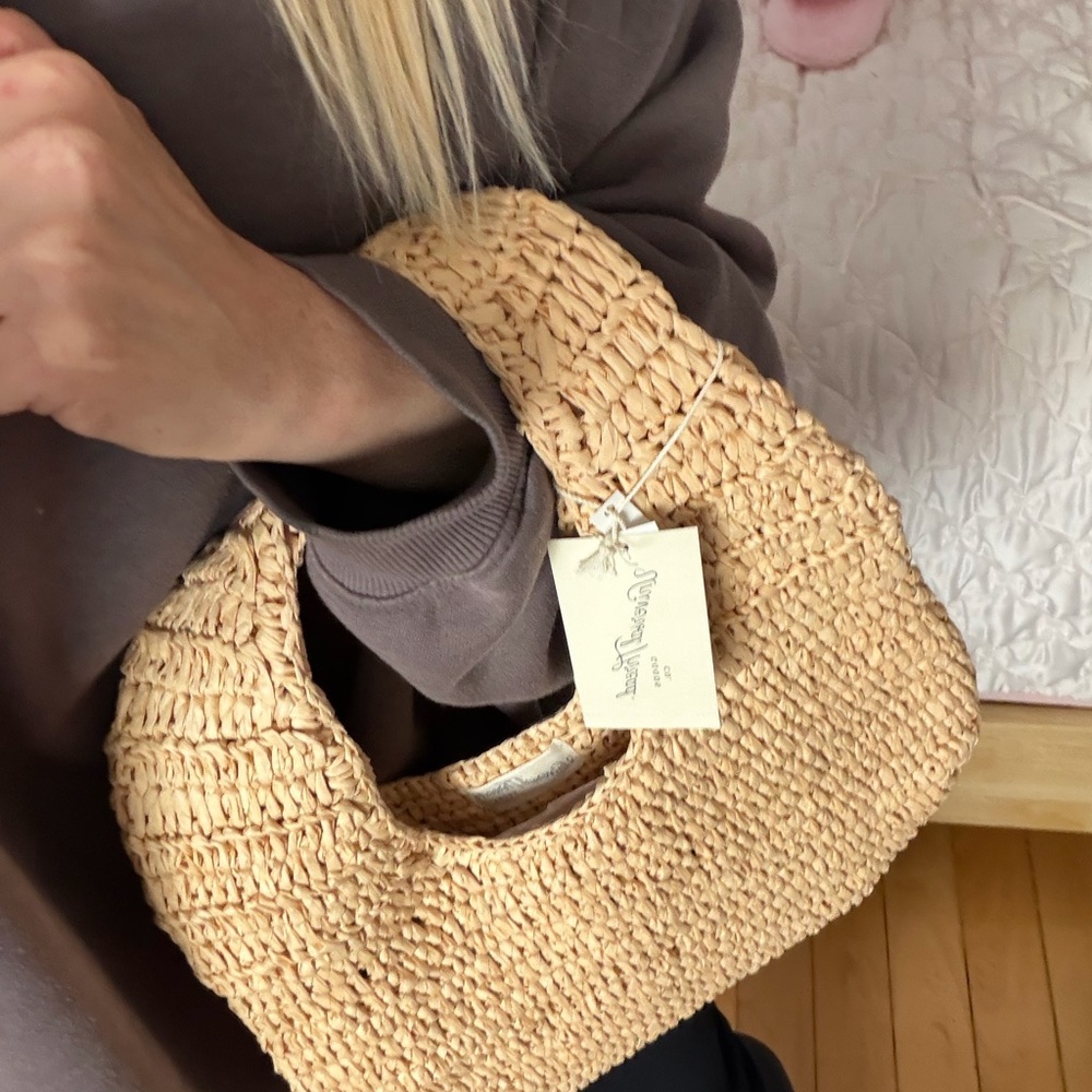Tan Woven Bag - Picture 3 of 4